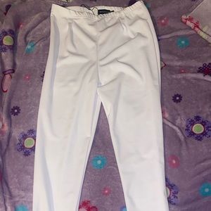 High waisted Pleat Front detail- white